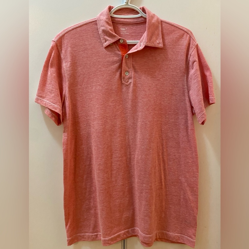GAP VINTAGE POLO STYLE TEE - PEACH - MEDIUM